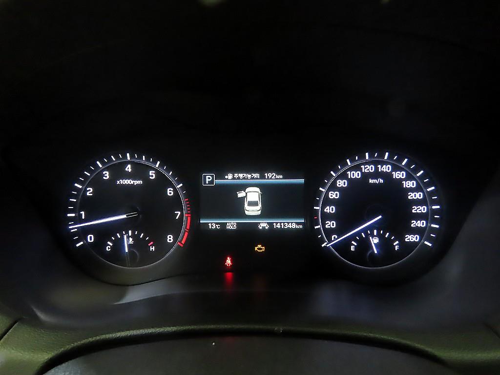 Genesis G80 - Vista 9