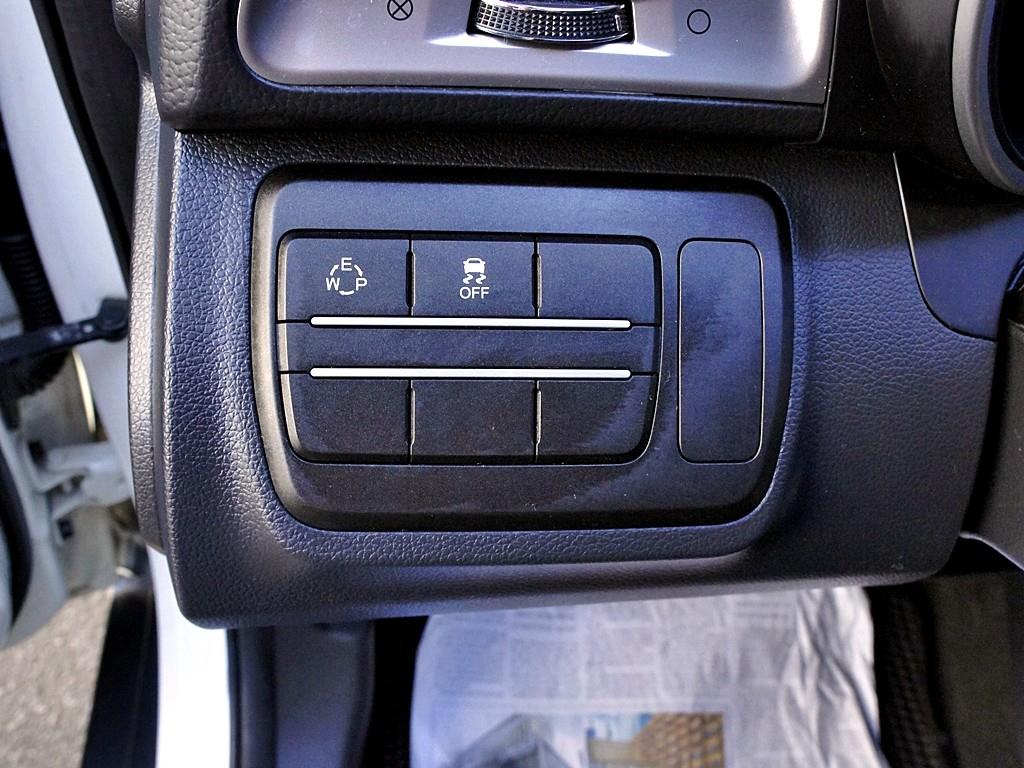 Ssangyong Tivoli 2016 Blanco - Importación desde Corea - HF Imports Iquique - Foto 14