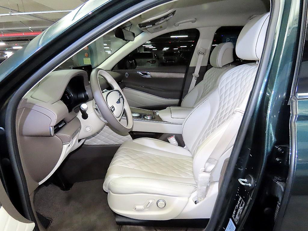 Genesis GV80 - Vista 6