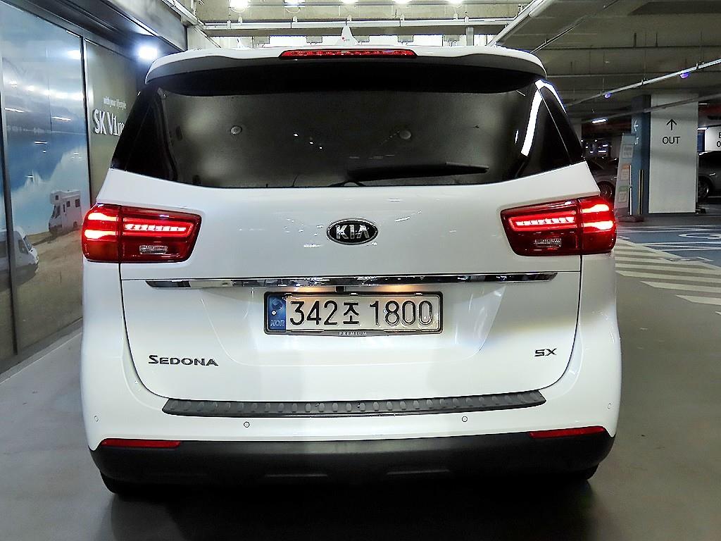KIA Carnival - Vista 5