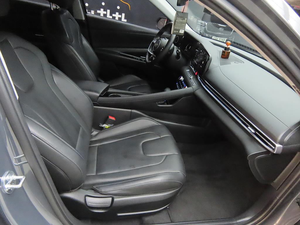 HYUNDAI Avante - Vista 6