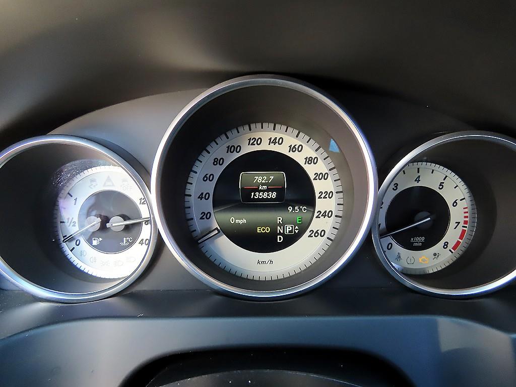 Mercedes Benz E class 2014 Blanco - Importación desde Corea - HF Imports Iquique - Foto 14