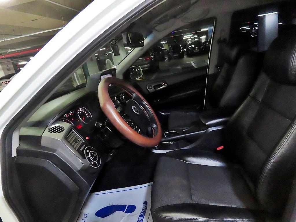 Ssangyong Korando - Vista 6