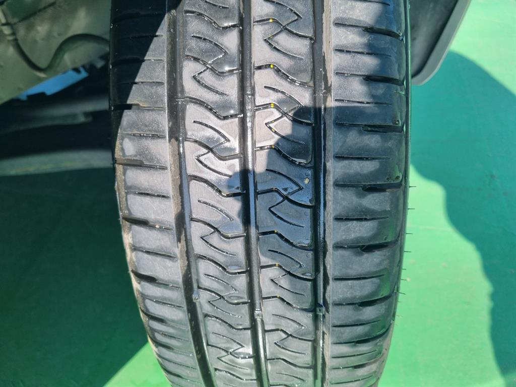 HYUNDAI Starex - Vista 7