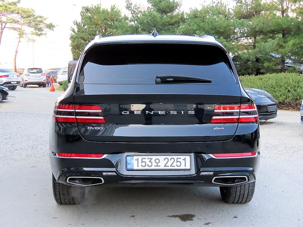 Genesis GV80 - Vista 4
