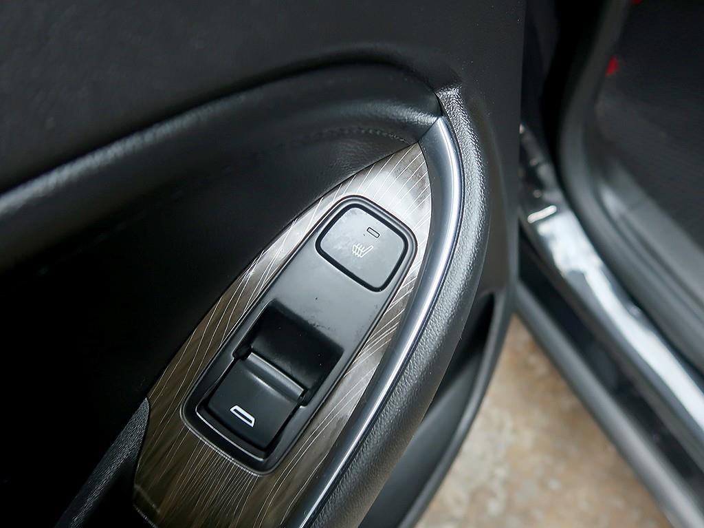 Chevrolet Malibu 2017 Negro - Importación desde Corea - HF Imports Iquique - Foto 13