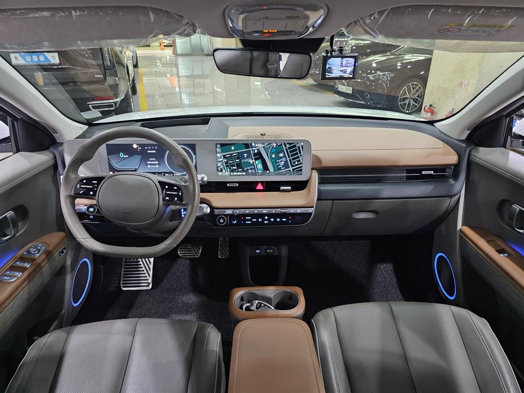 HYUNDAI Ioniq 5 - Vista 8