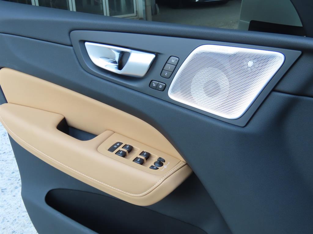 Volvo XC60 2023 Blanco - Importación desde Corea - HF Imports Iquique - Foto 12