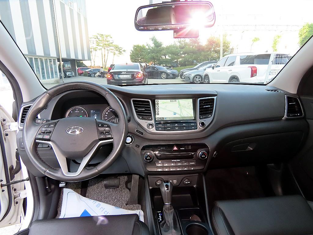 HYUNDAI Tucson - Vista 7