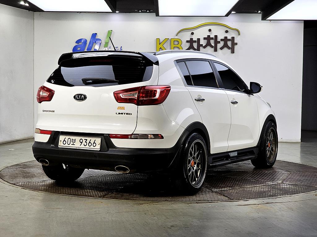 KIA Sportage - Vista 4