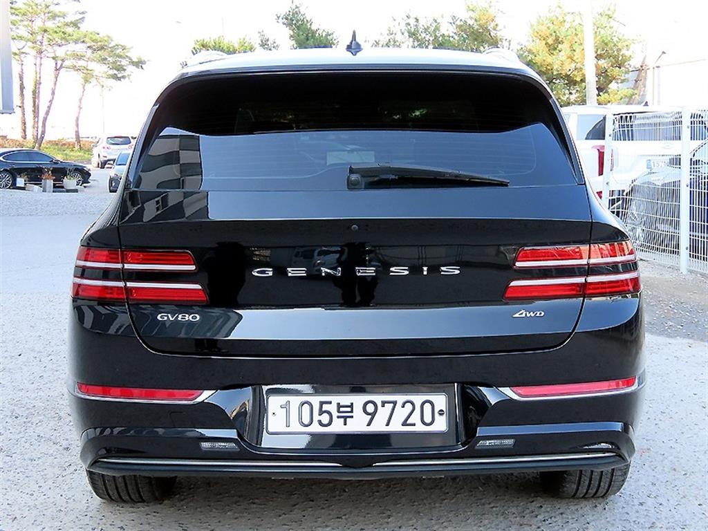 Genesis GV80 - Vista 4