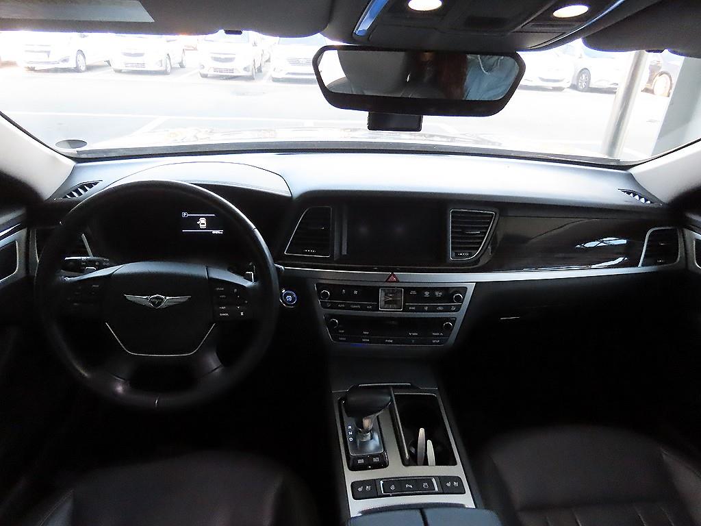 Genesis G80 - Vista 9