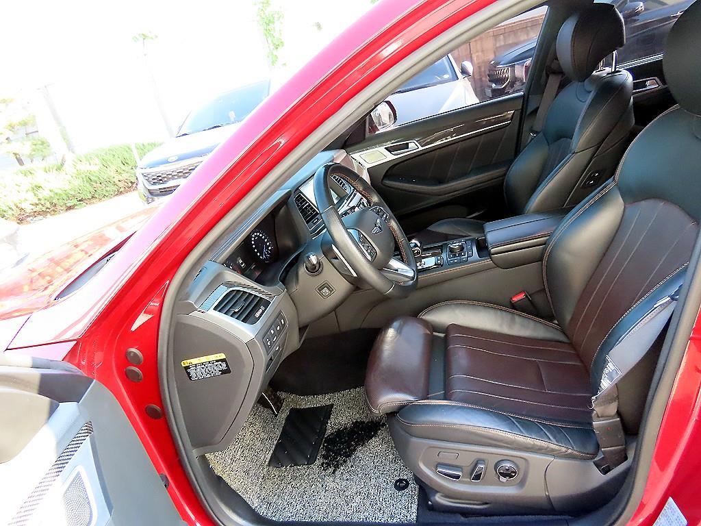 Genesis G80 - Vista 5