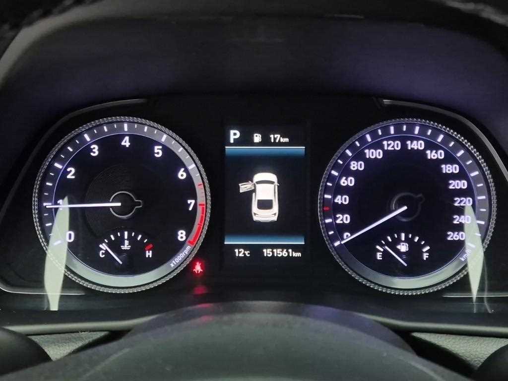 HYUNDAI Sonata - Vista 6