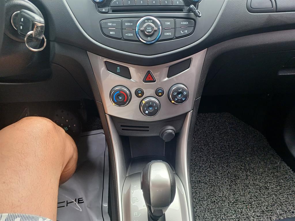 Chevrolet Trax 2015 Blanco - Importación desde Corea - HF Imports Iquique - Foto 14