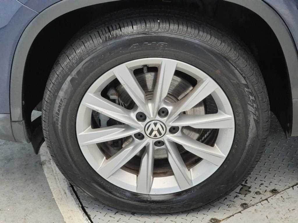 Volkswagen Tiguan 2016 Azul - Importación desde Corea - HF Imports Iquique - Foto 19
