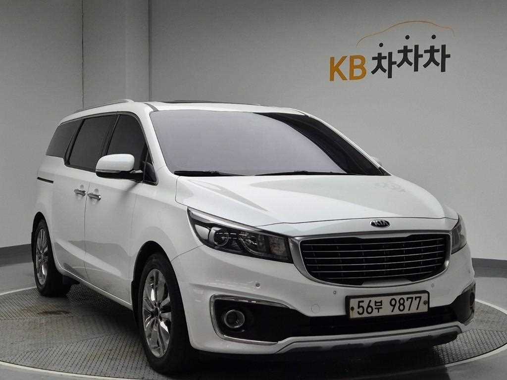 KIA Carnival - Vista 4
