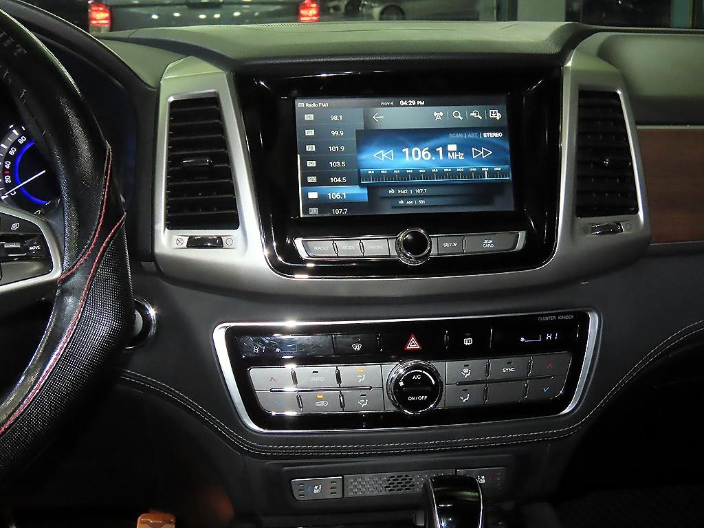 Ssangyong Rexton - Vista 11