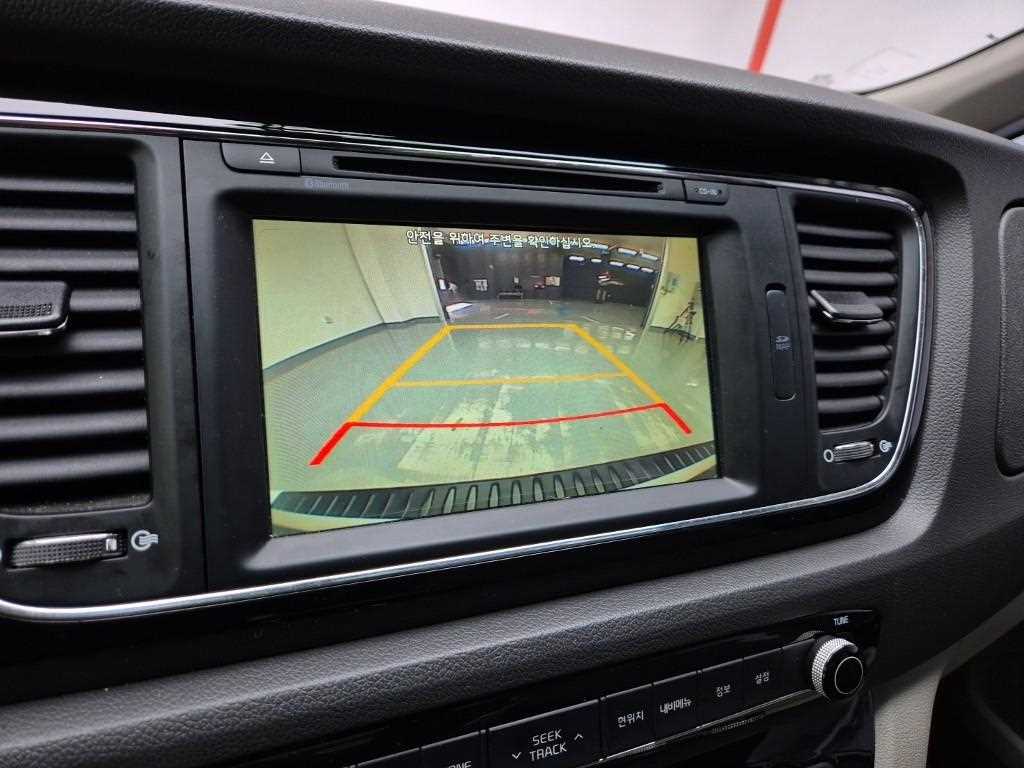 KIA Carnival 2016 Blanco - Importación desde Corea - HF Imports Iquique - Foto 15