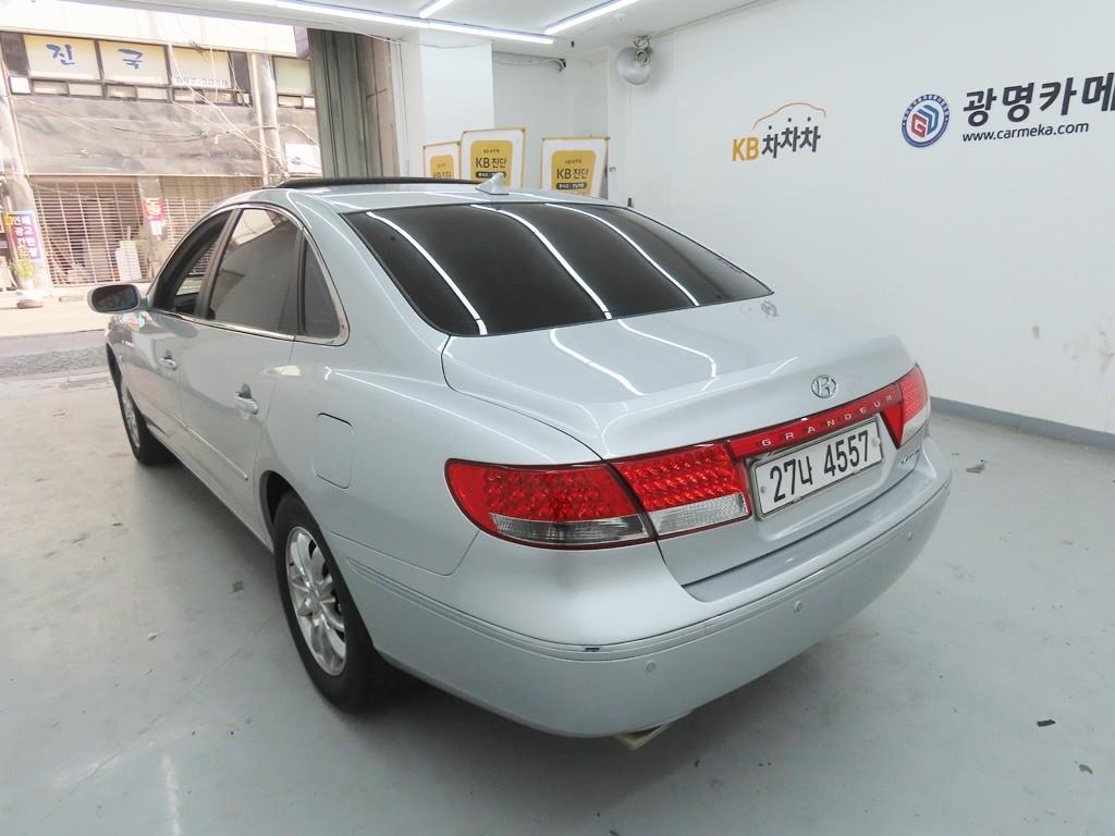 HYUNDAI Grandeur - Vista 4