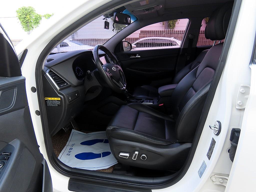 HYUNDAI Tucson - Vista 5