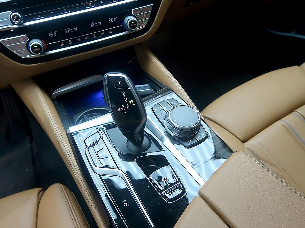 BMW 5 Series 2021 Negro - Importación desde Corea - HF Imports Iquique - Foto 10