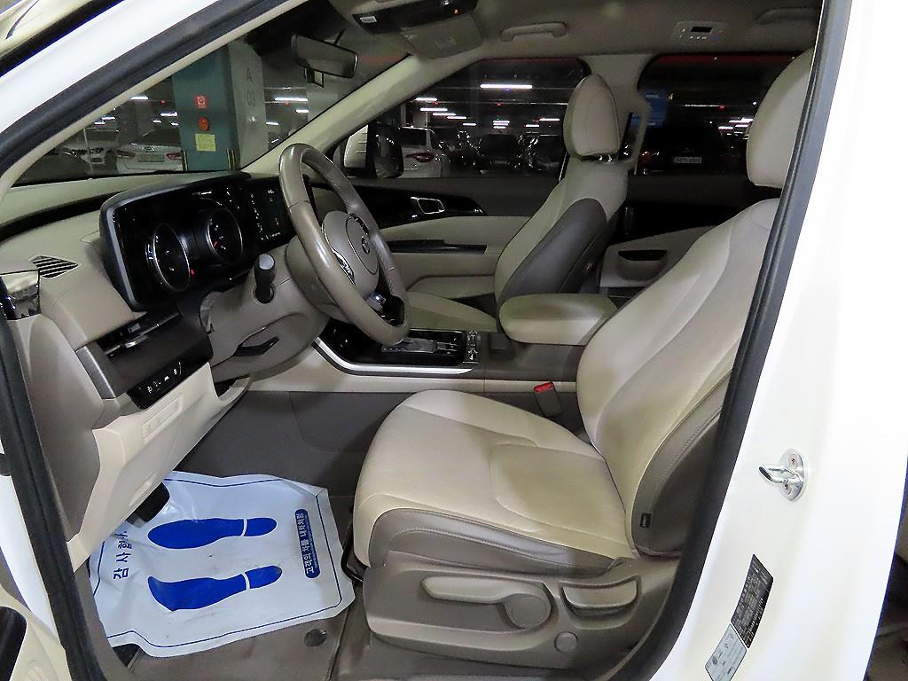 KIA Carnival - Vista 6