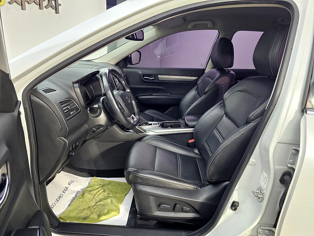 SAMSUNG QM6 - Vista 8