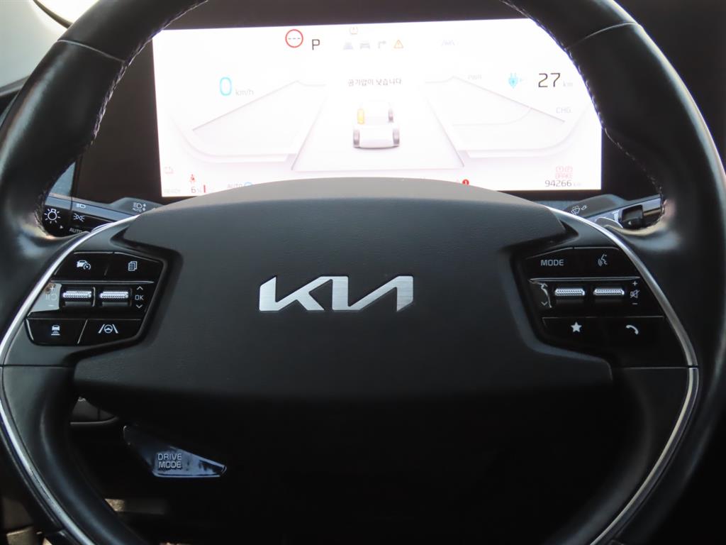 KIA EV6 2022 Negro - Importación desde Corea - HF Imports Iquique - Foto 9