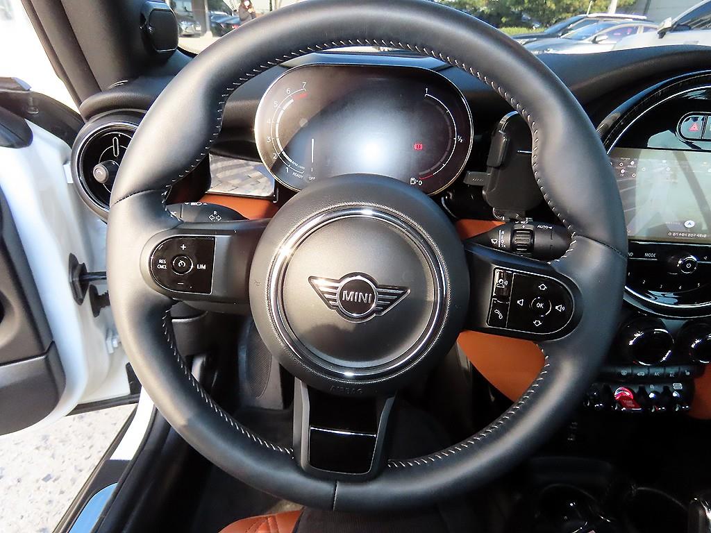 Mini Cooper Convertible - Vista 12