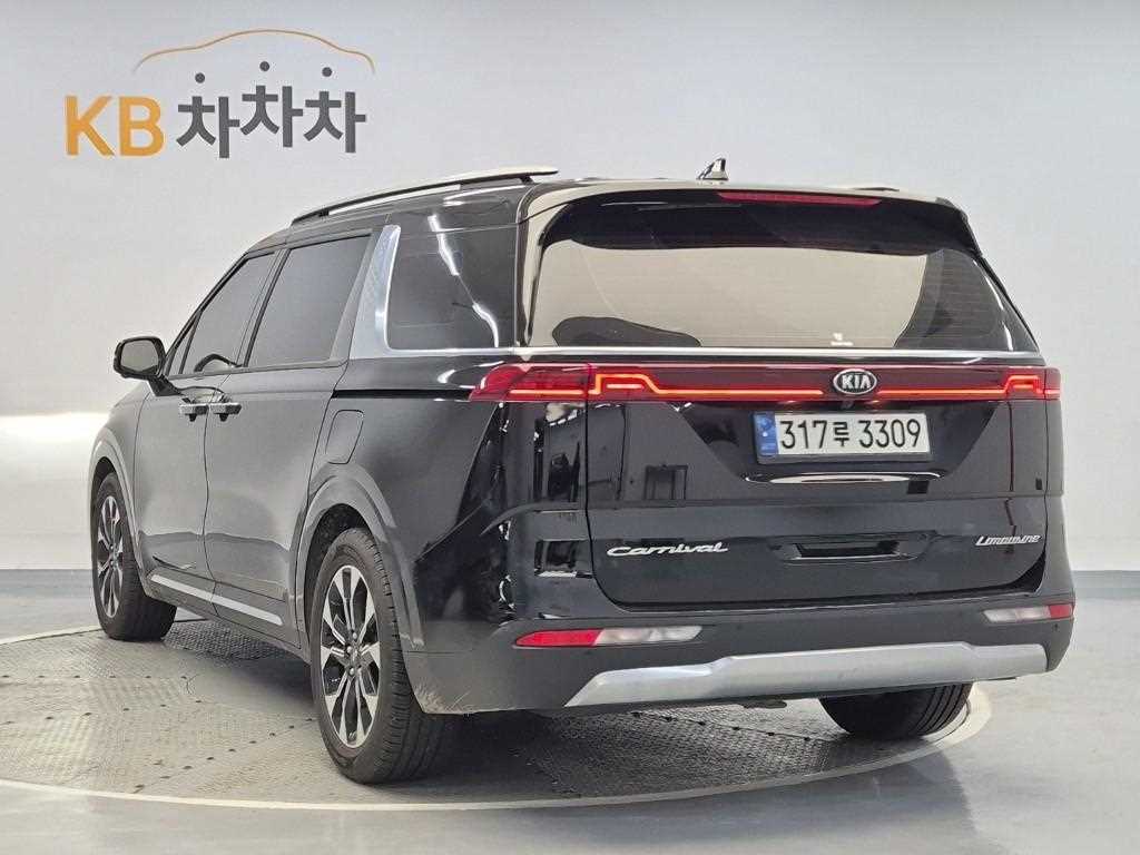 KIA Carnival - Vista 2