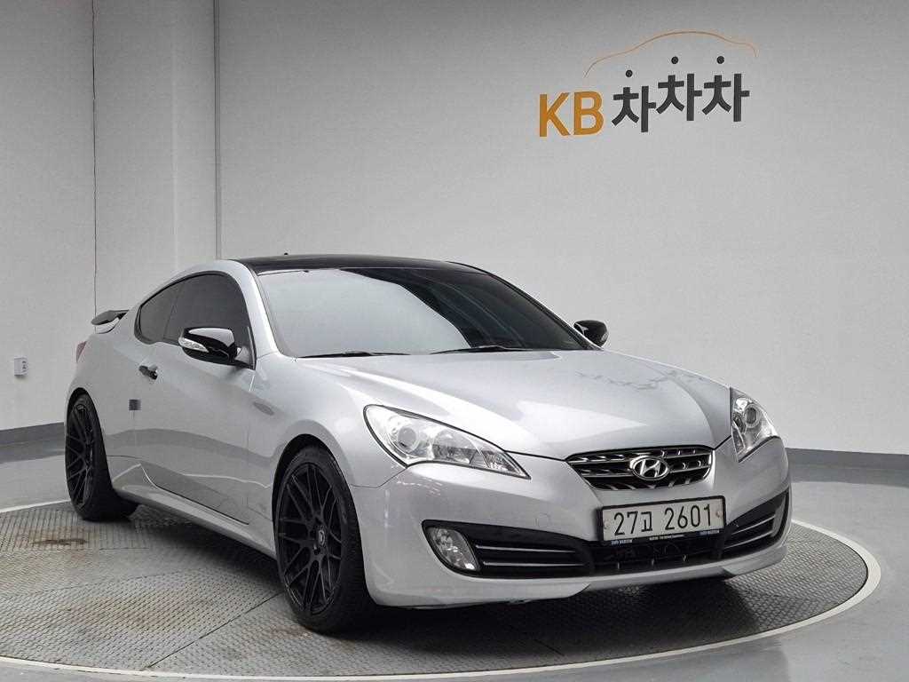 HYUNDAI Genesis - Vista 4