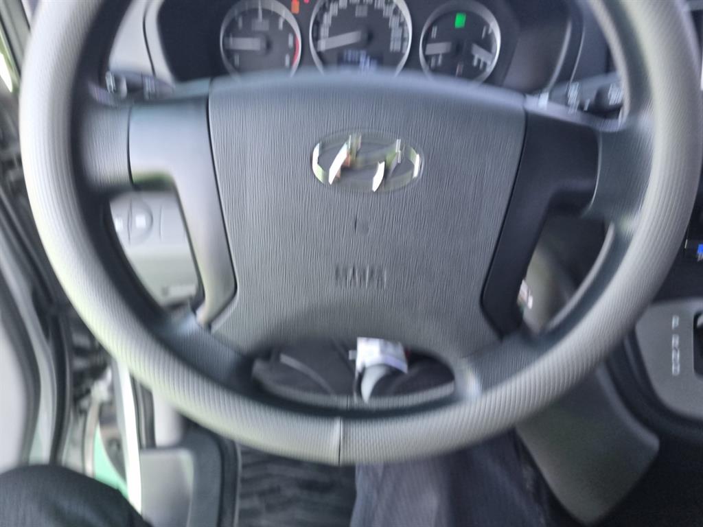 HYUNDAI Starex 2017 Gris - Importación desde Corea - HF Imports Iquique - Foto 17