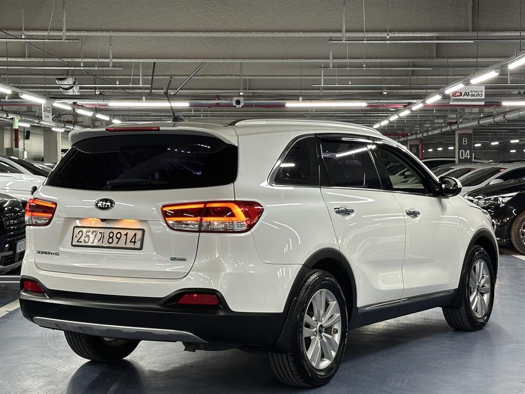 KIA Sorento - Vista 4