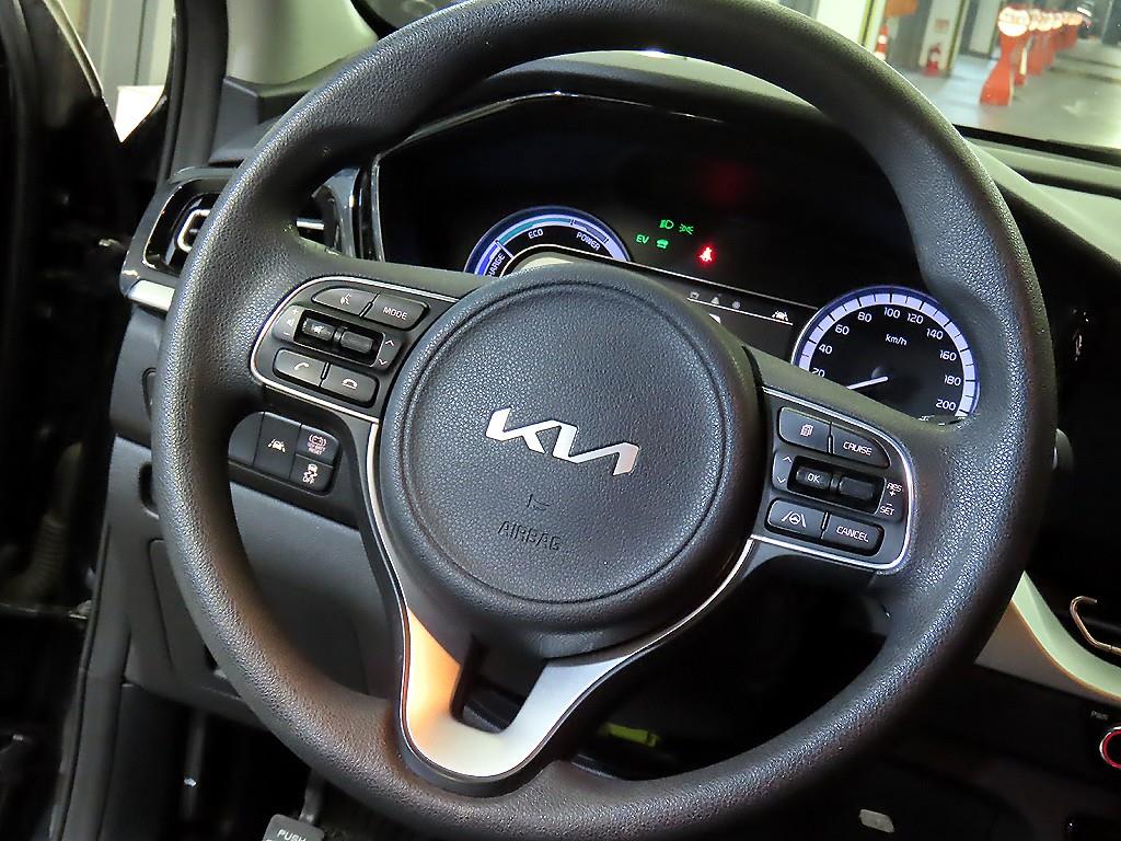 KIA Niro - Vista 8