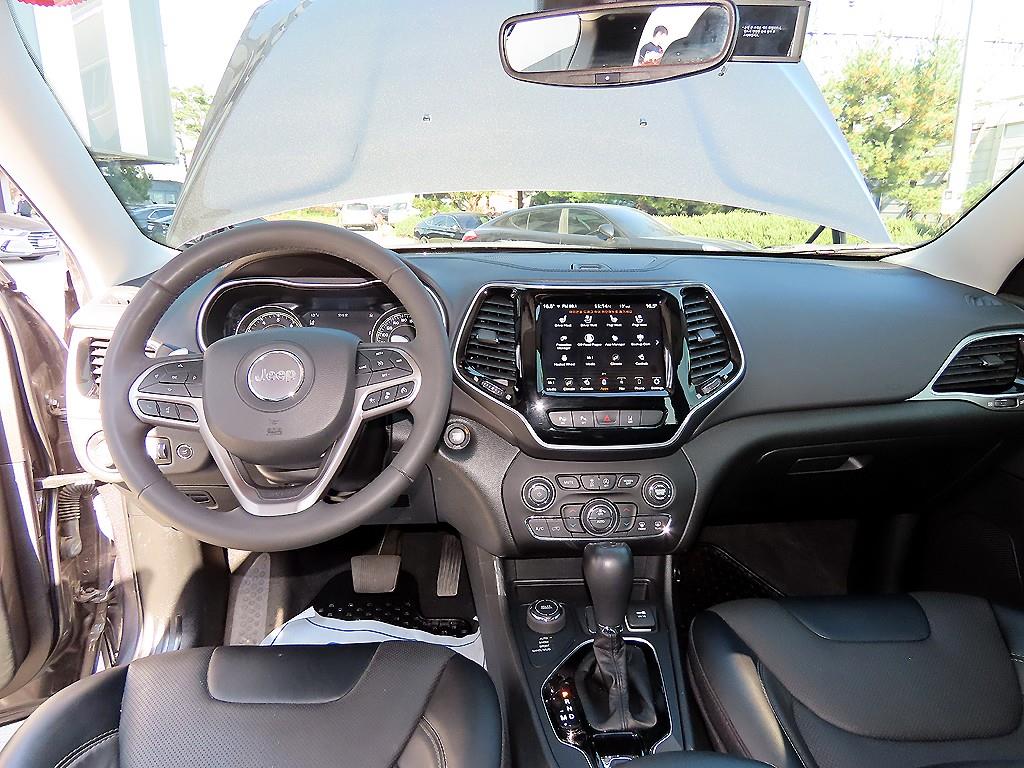 Jeep Cherokee - Vista 7