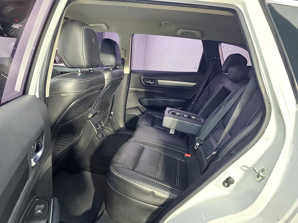 SAMSUNG QM6 - Vista 9