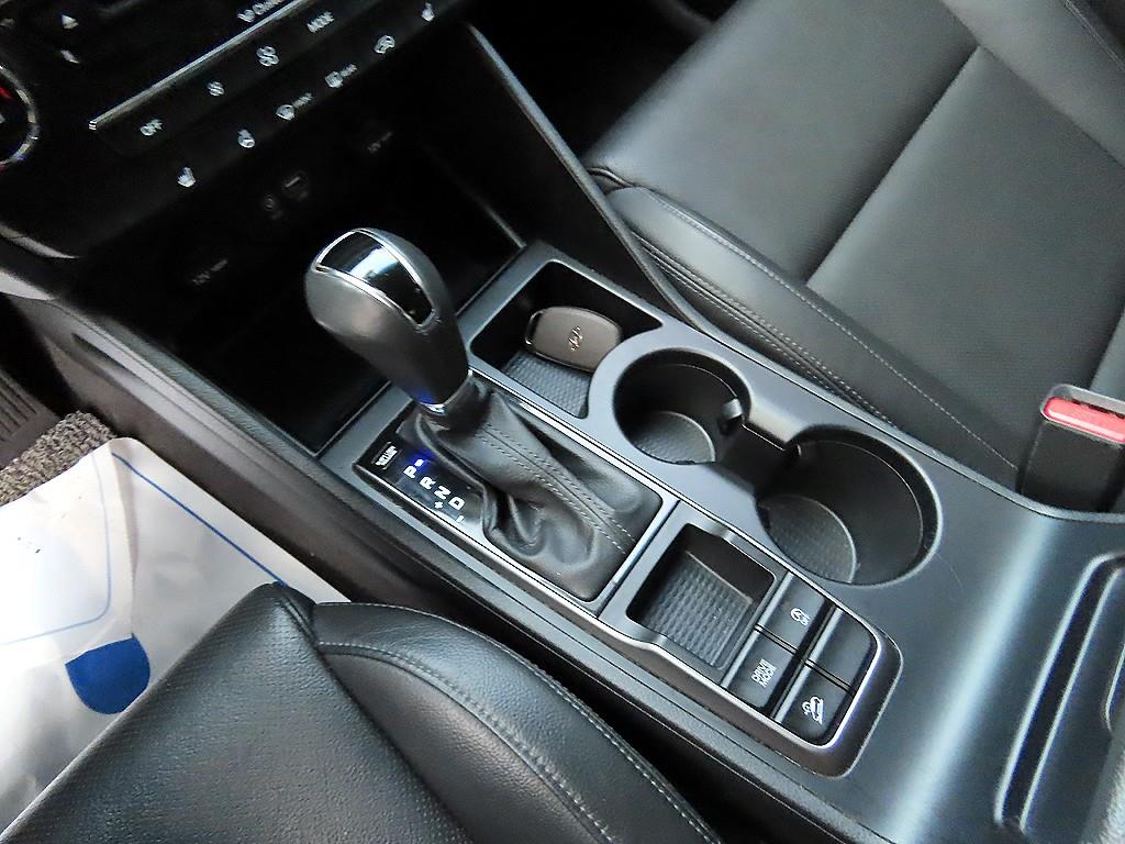 HYUNDAI Tucson - Vista 10