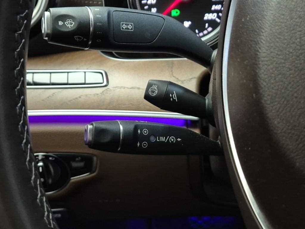 Mercedes Benz E class 2018 Gris - Importación desde Corea - HF Imports Iquique - Foto 16