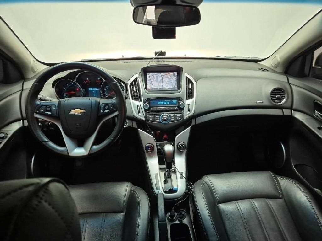 Chevrolet Cruise - Vista 7