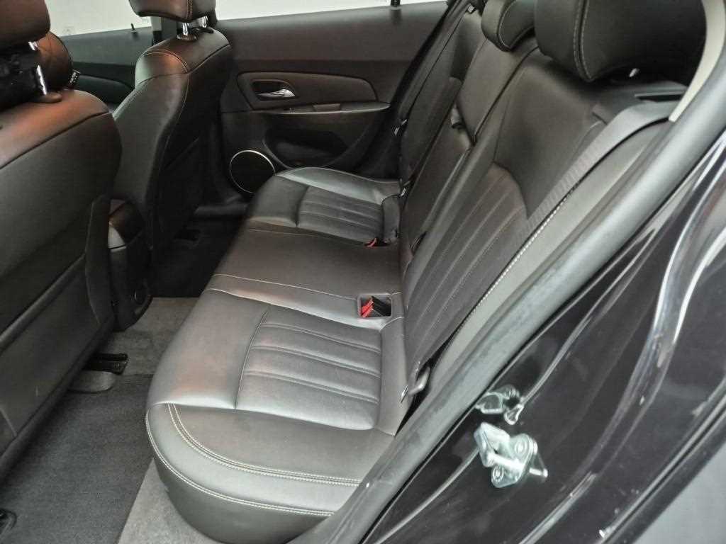 Chevrolet Cruise - Vista 12