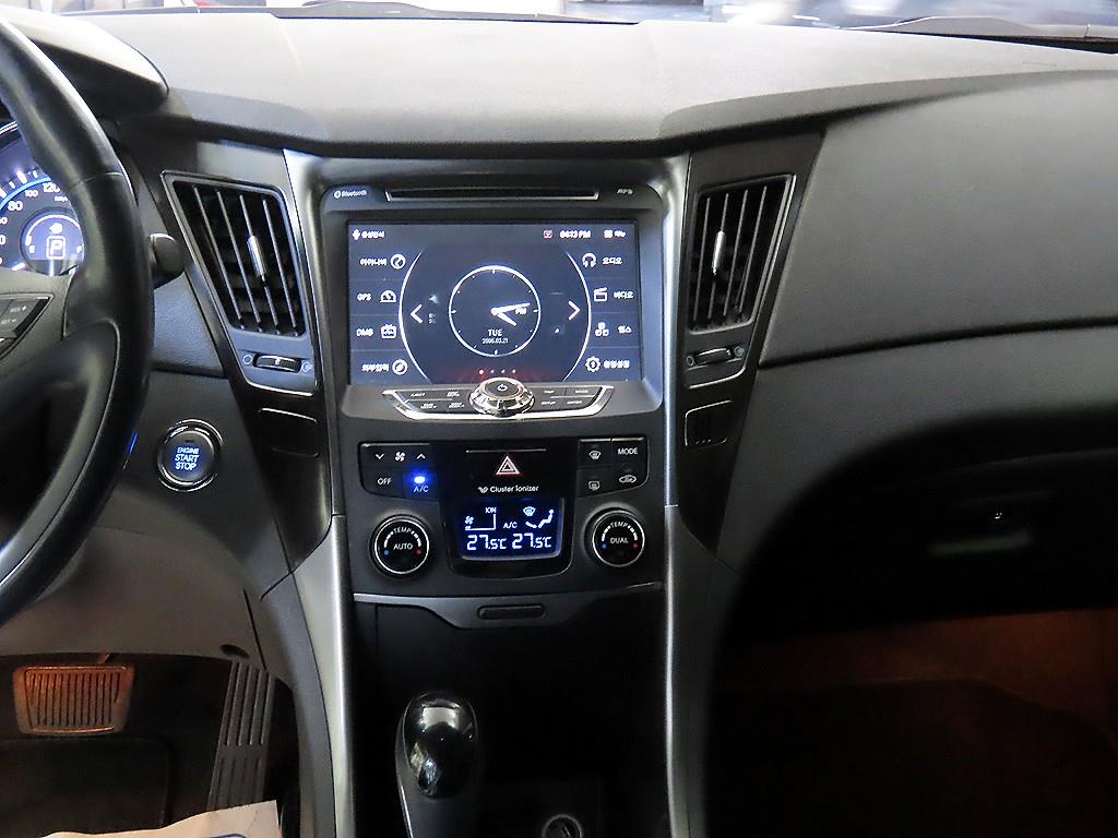 HYUNDAI Sonata - Vista 11