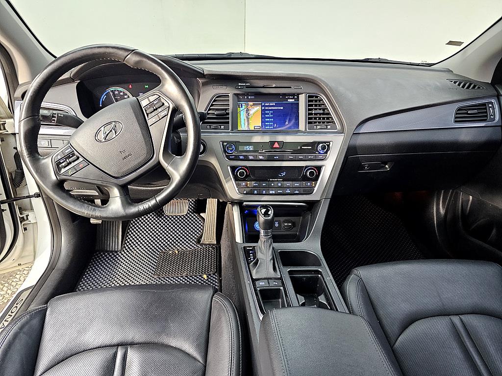 HYUNDAI Sonata - Vista 5