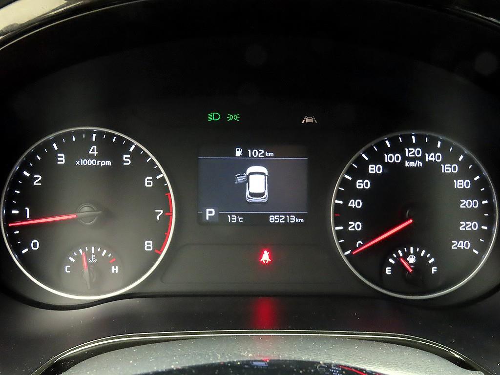 KIA Seltos - Vista 8