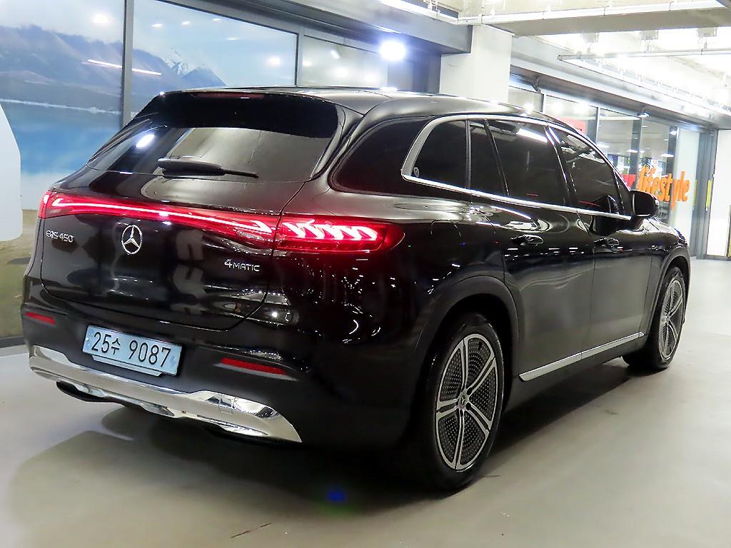 Mercedes Benz EQS - Vista 4