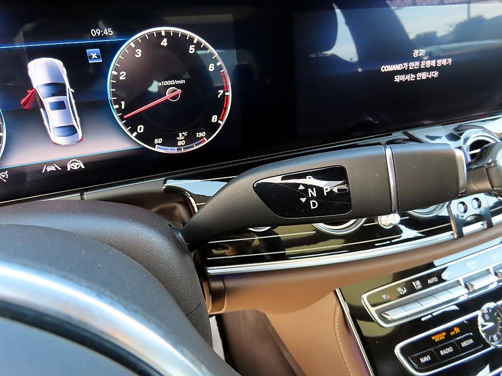 Mercedes Benz E class - Vista 11