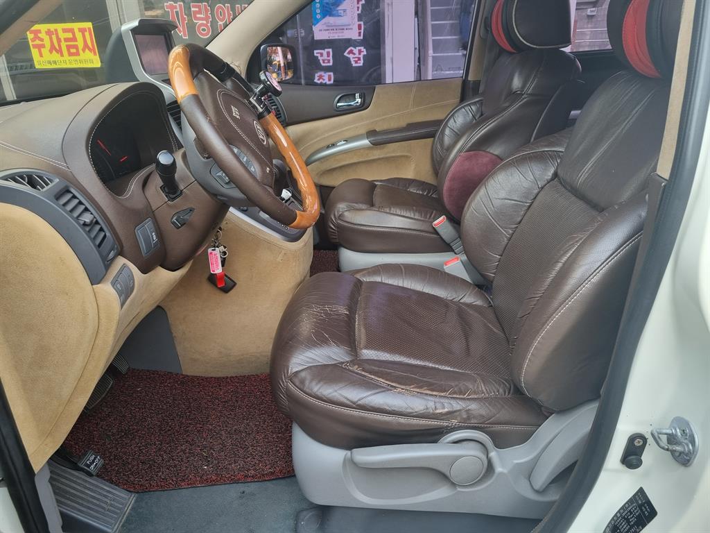 KIA Carnival - Vista 5