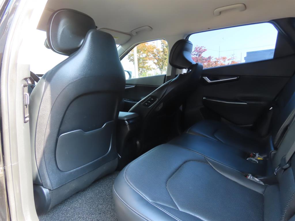 KIA EV6 2022 Negro - Importación desde Corea - HF Imports Iquique - Foto 11