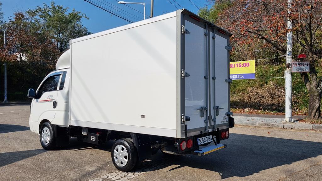 Small Truck Freezer Box(High Deck) - Vista 4