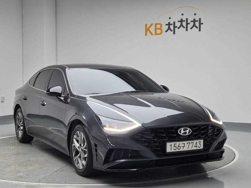 HYUNDAI Sonata - Vista 4
